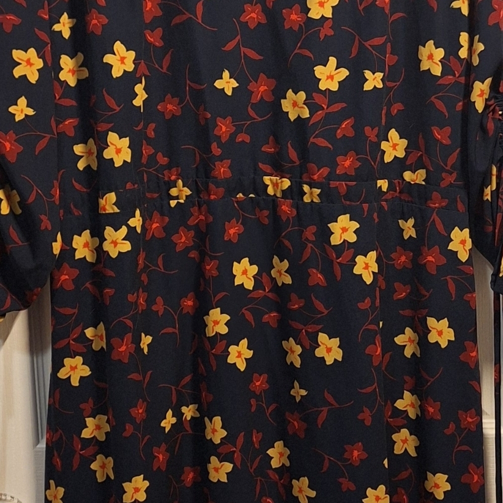 Molly & Isadora Floral V-Neck Midi Dress in Navy, Burgandy, Gold 16W - Picture 2 of 7